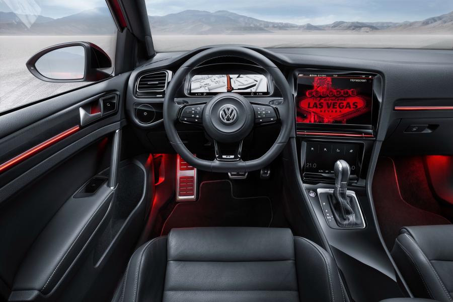  Volkswagen Golf R Touch Concept 2015 года  (фото 5 из 20)